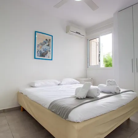 Walk To The 2-bed Pyla